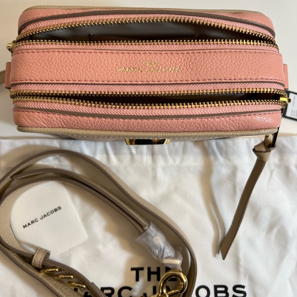Marc Jacobs The Softshot 21 in Apricot Beige - Picture 16 of 16